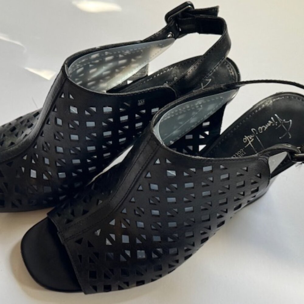 Franco‎ Sarto Black Leather Slingback Sandals The Artist's Collection - size 8.5